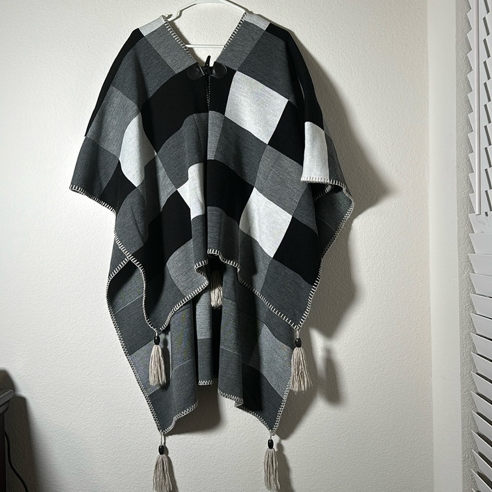 Plaid Poncho (No Tags)